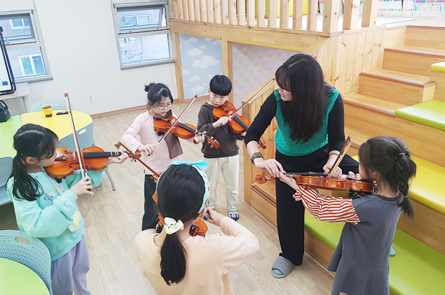 홀트수영다함께돌봄센터사업